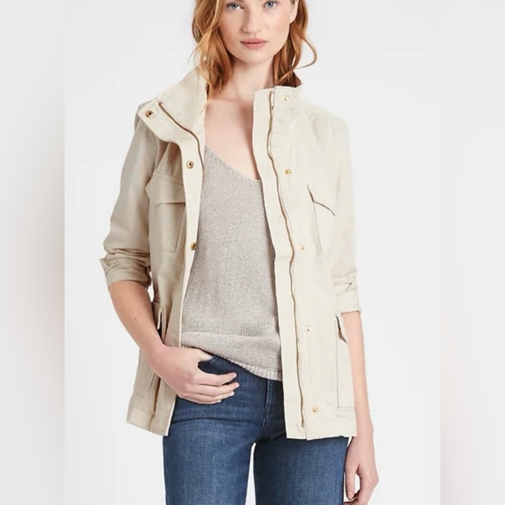 Banana Republic cream utility jacket medium